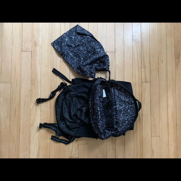 lululemon travel commuter bag